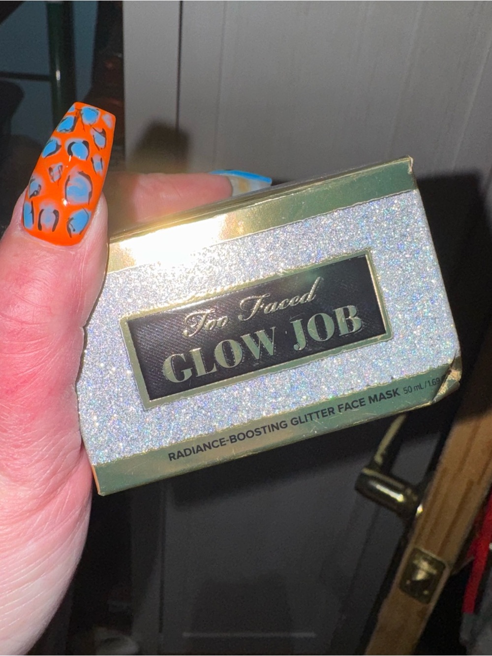 Glow job glitter mask